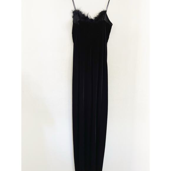 VTG Steppin Out Velvet Dress S( No Size Tag) Black Feather Neck Maxi Whimsical - Picture 2 of 6